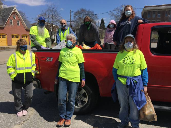 Volunteers at the 2020 Green Clean Athol Spring Cleanup.